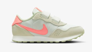 Nike Nike MD Valiant dětská obuv bílá/růžová